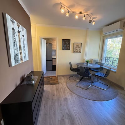 Alquiler de un luminoso y acogedor apartamento de 2 habitaciones, 52 m², centro de Belgrado, Serbia